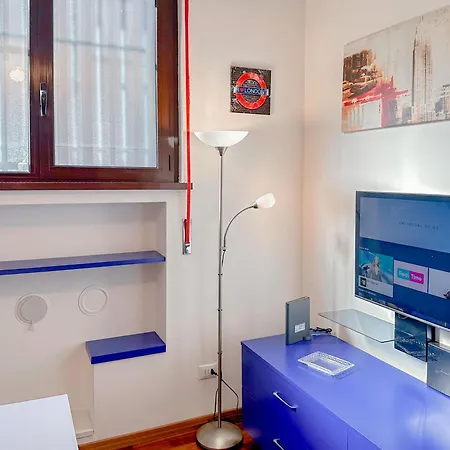 Apartment Brunacci Beleven - 5 Min Dai Navigli Milan
