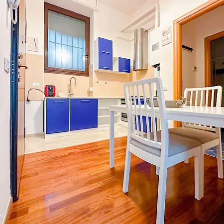 Apartment Brunacci Beleven - 5 Min Dai Navigli *