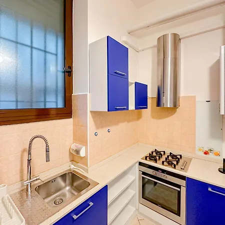 Brunacci Beleven - 5 Min Dai Navigli Apartment *