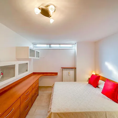 Apartment Brunacci Beleven - 5 Min Dai Navigli *